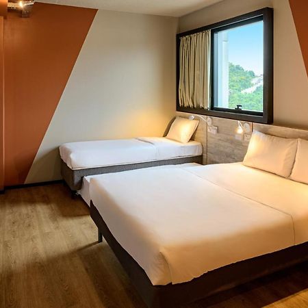 Ibis Budget Balneário Camboriú Exterior foto