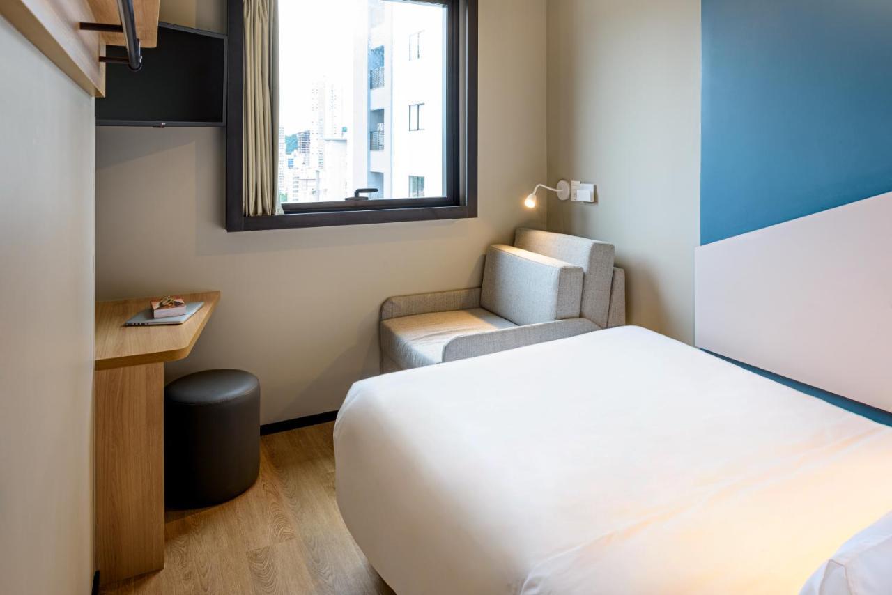 Ibis Budget Balneário Camboriú Exterior foto